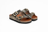 Sandalia Clover dos hebillas negro con oro Kiko's Shoes