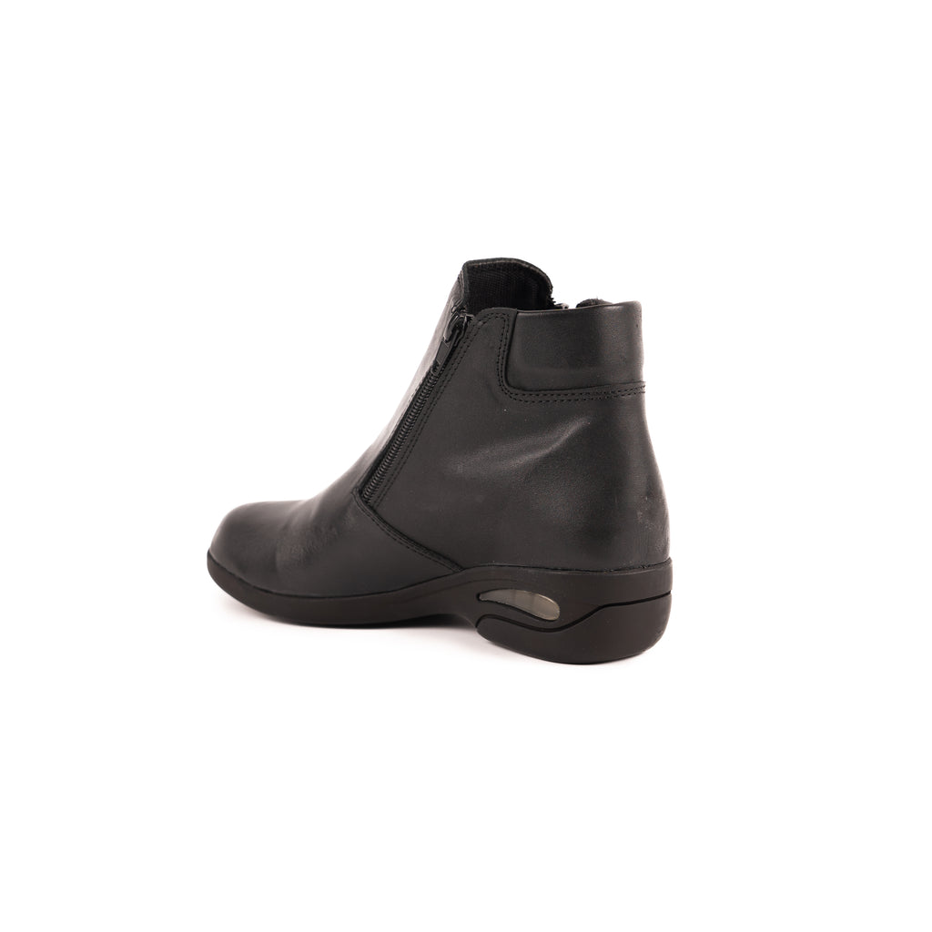 Bota Ines Negro Vanzetti