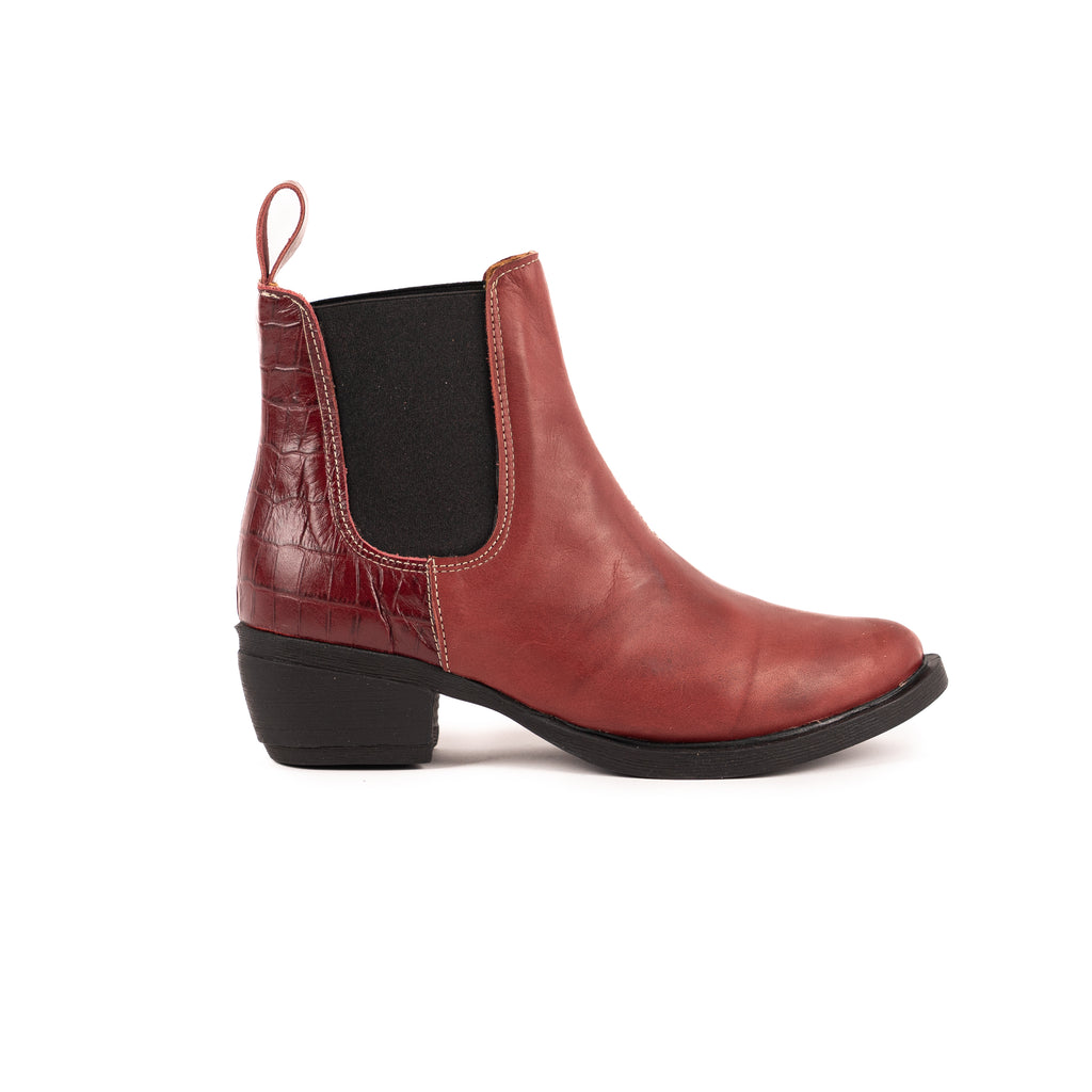 Luna Bordeaux Vanzetti