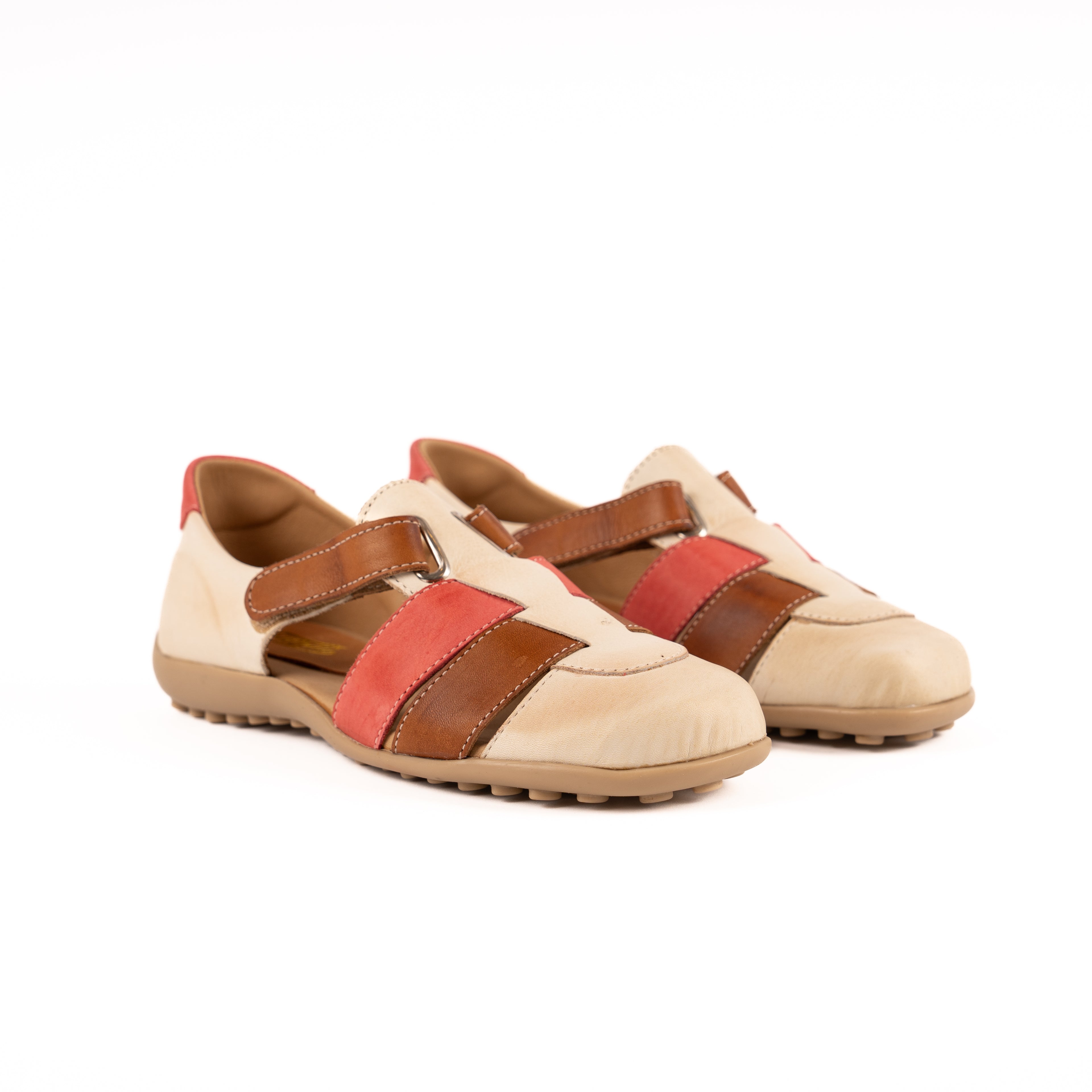 Sandalia Nora roja, terracota y natural