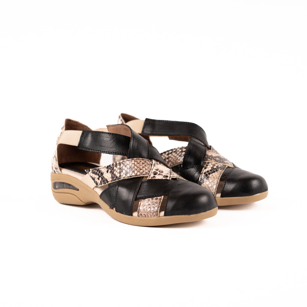 Nina con burbuja Negro y Víbora