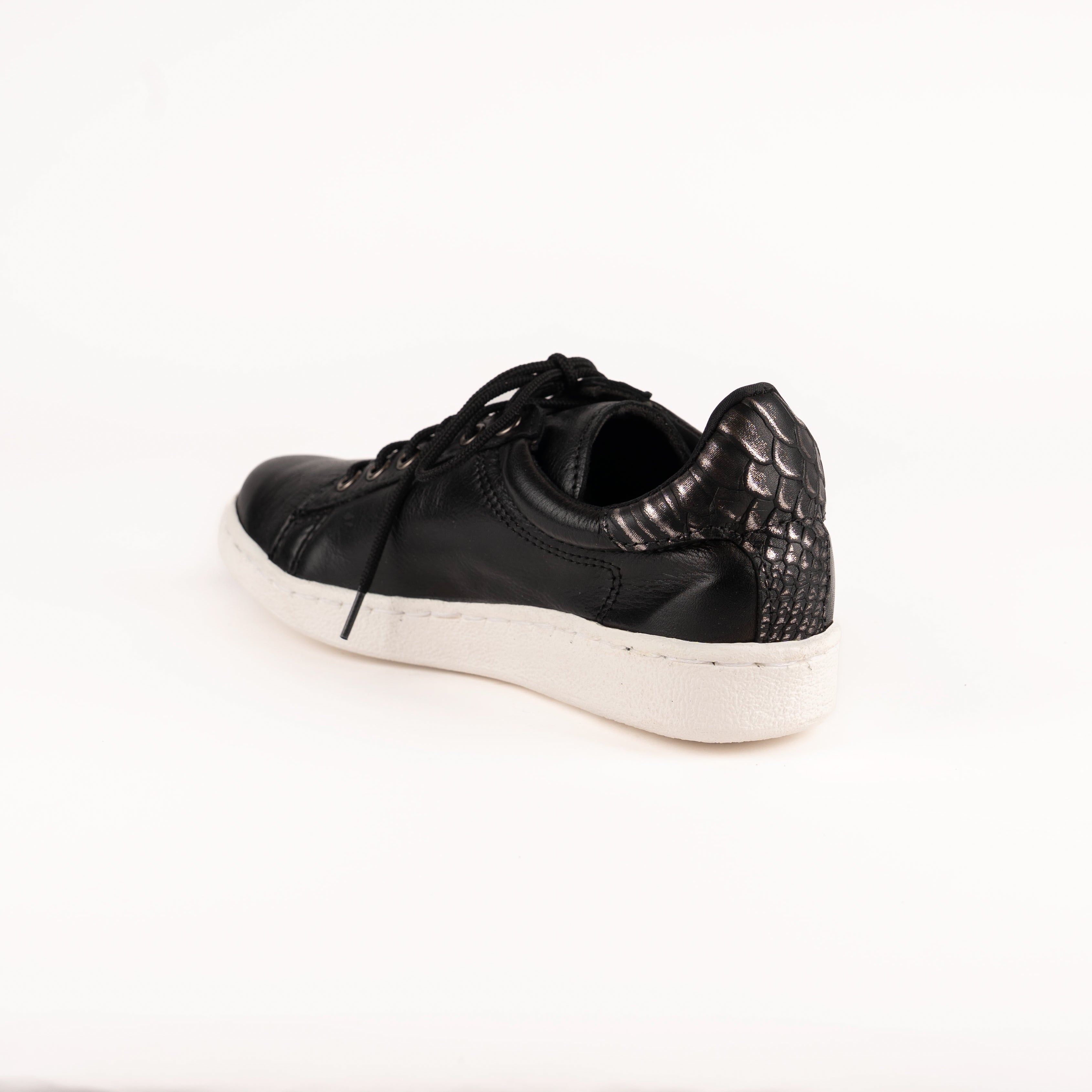 Sneaker Ellie Negro Patzú Shoes