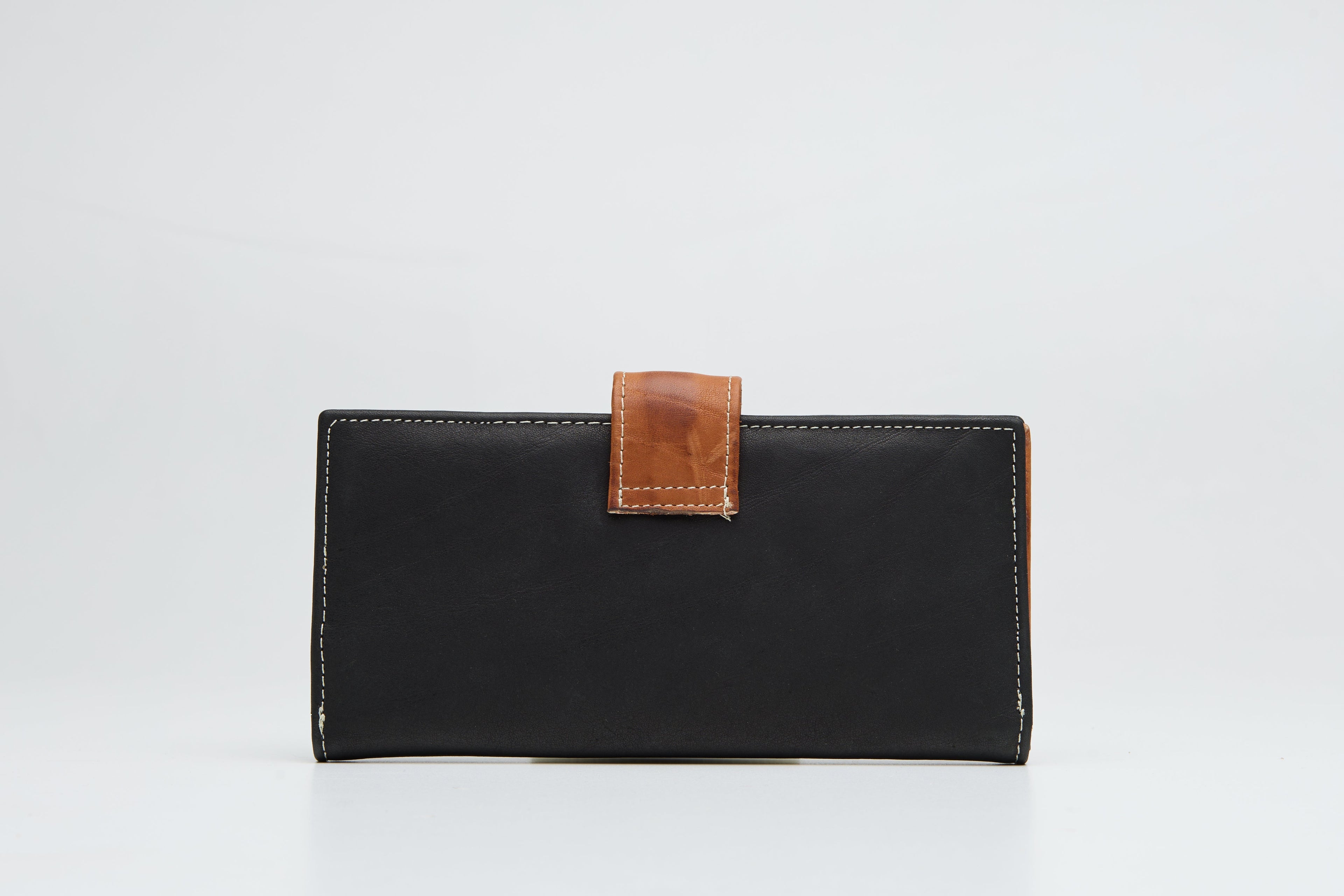 Billetera con Boton Negra