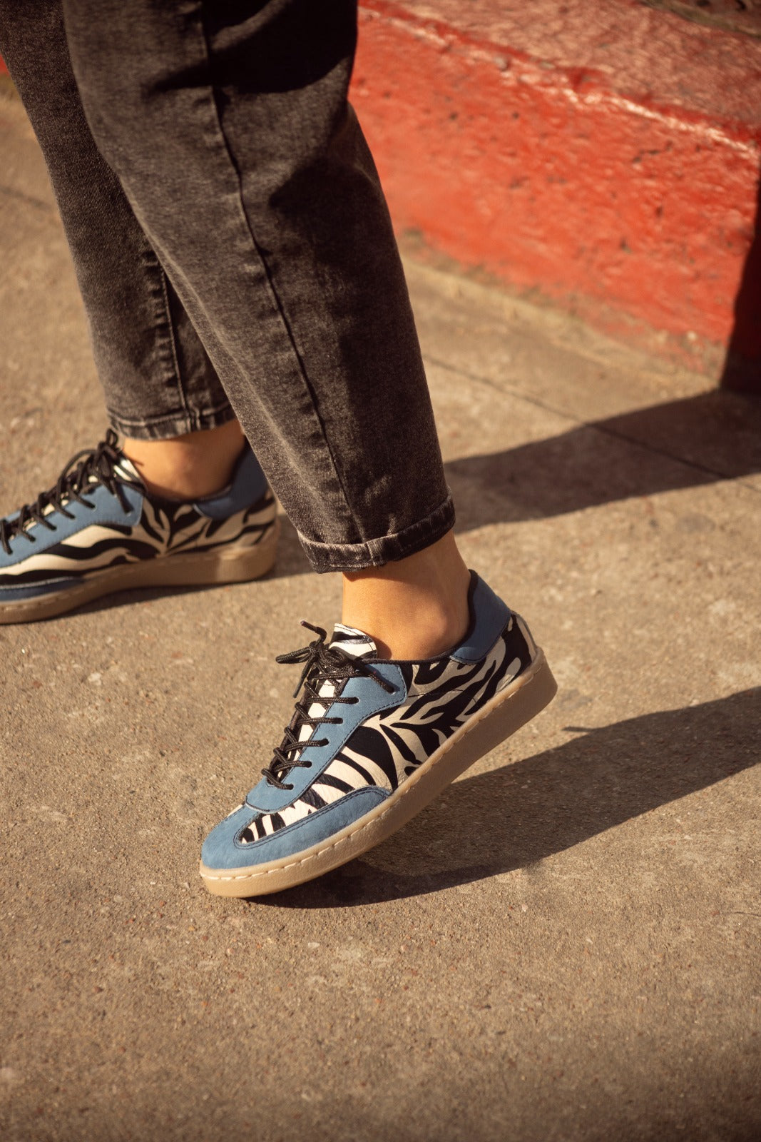 Sneaker Viena print y azul