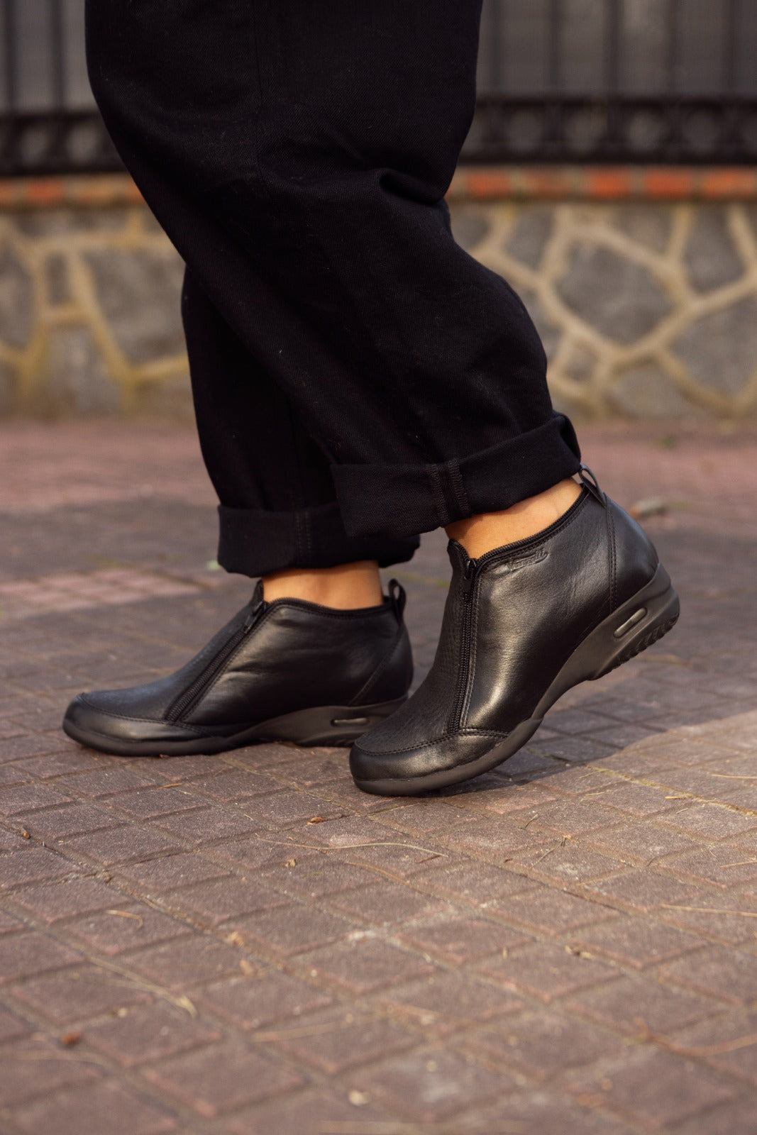 Bota Zipper Negro dos cierres con burbuja Vanzetti