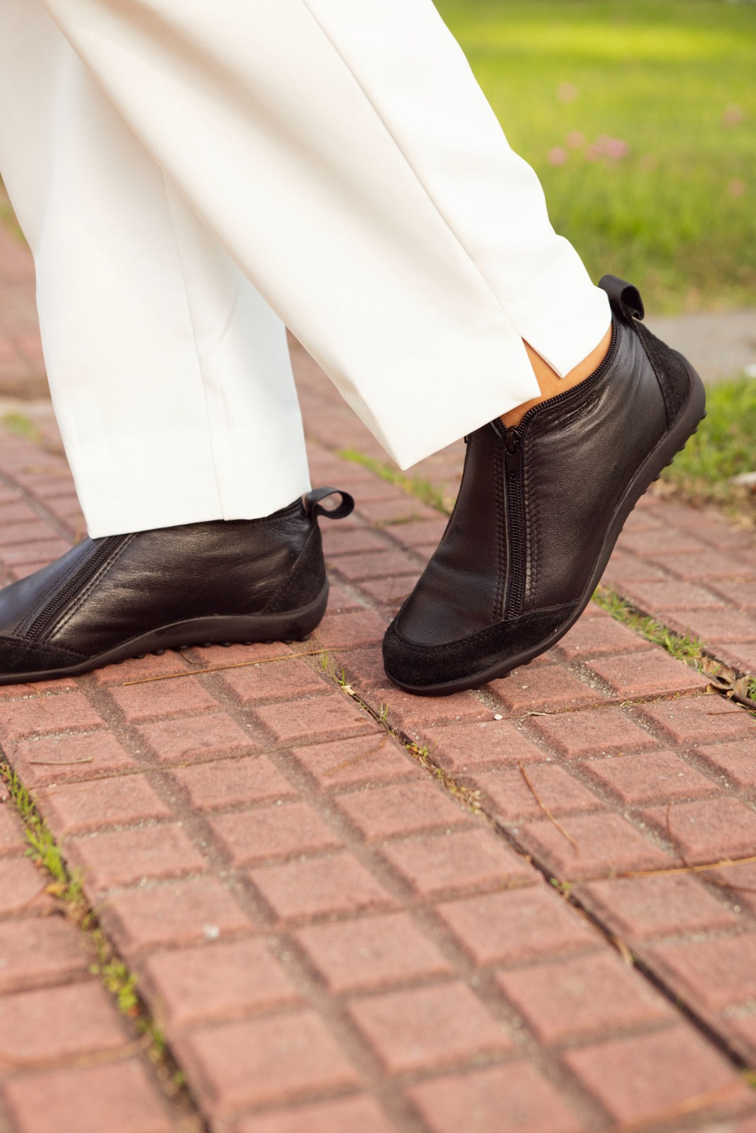 Bota Zipper Negro Dos Cierres Vanzetti