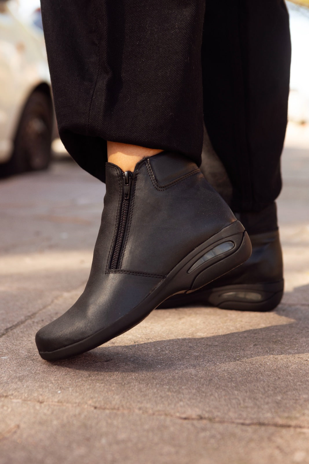 Bota Ines Negro Vanzetti